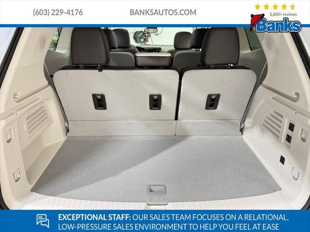 new 2025 GMC Acadia car, priced at $58,690