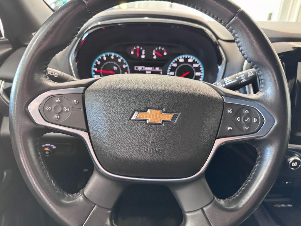 used 2022 Chevrolet Traverse car, priced at $24,487