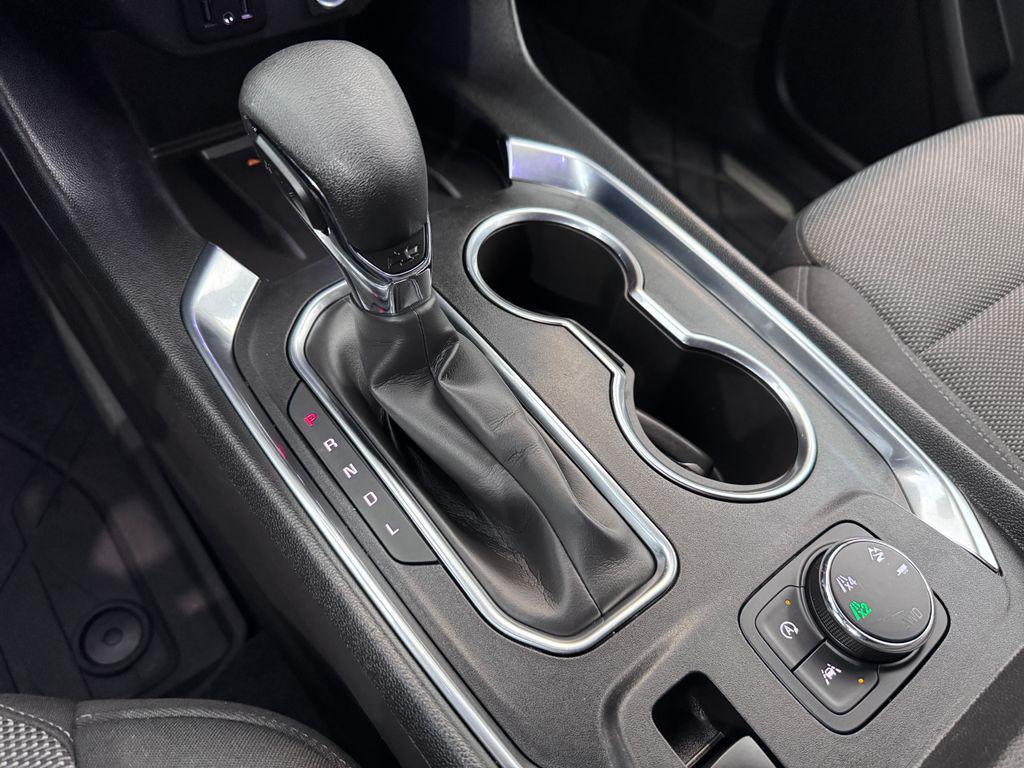 used 2022 Chevrolet Traverse car, priced at $24,487