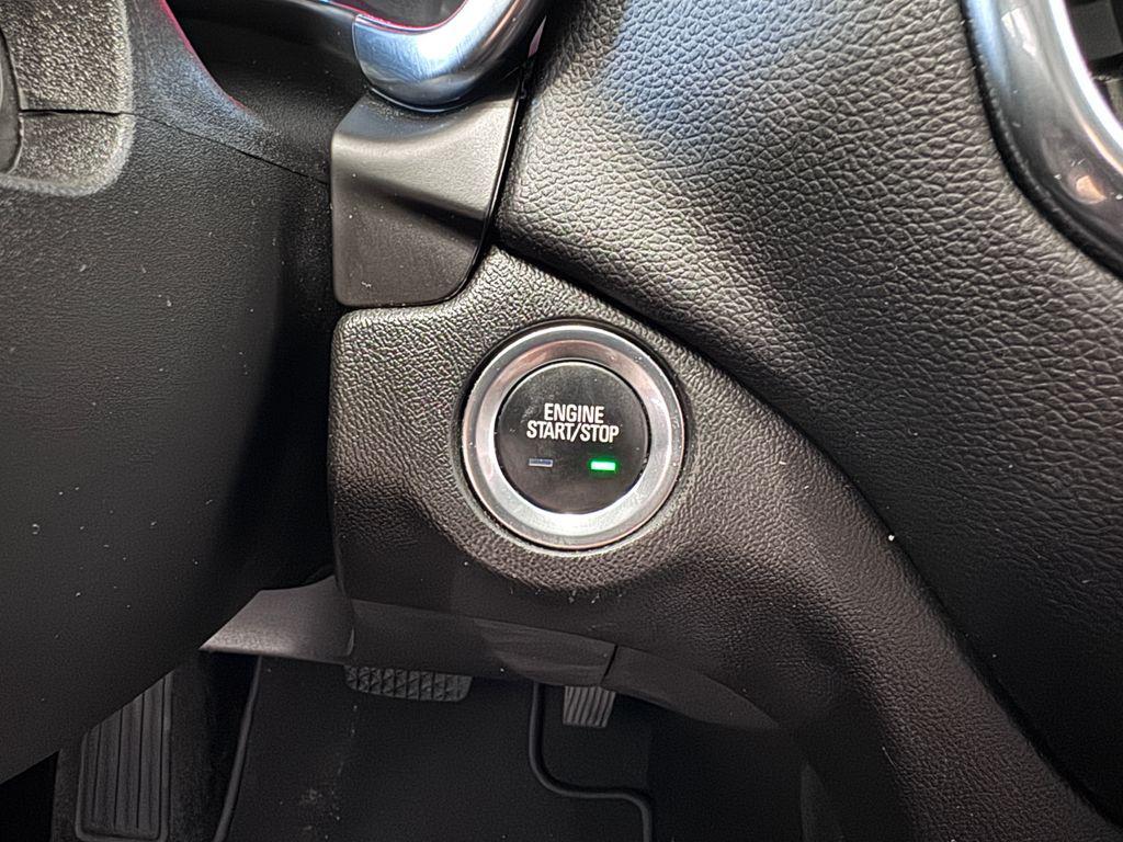 used 2022 Chevrolet Equinox car, priced at $23,987