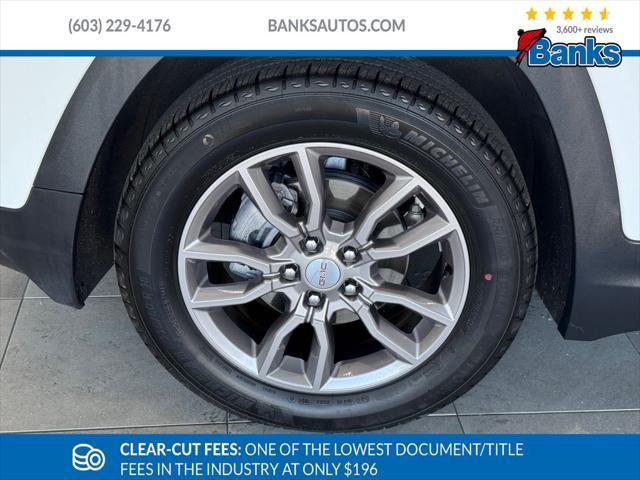 used 2024 GMC Terrain car, priced at $25,987