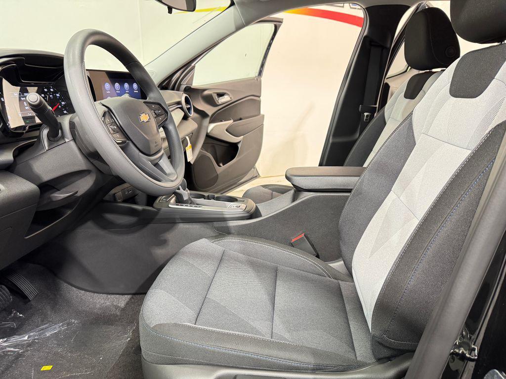 new 2025 Chevrolet Trax car, priced at $21,567
