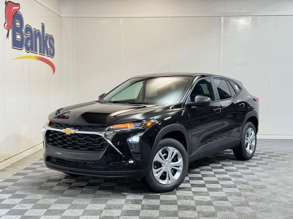 new 2025 Chevrolet Trax car, priced at $21,567