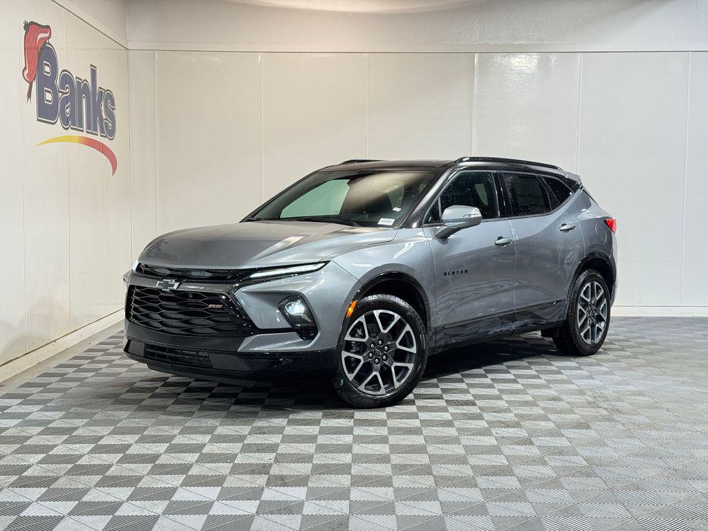 new 2025 Chevrolet Blazer car