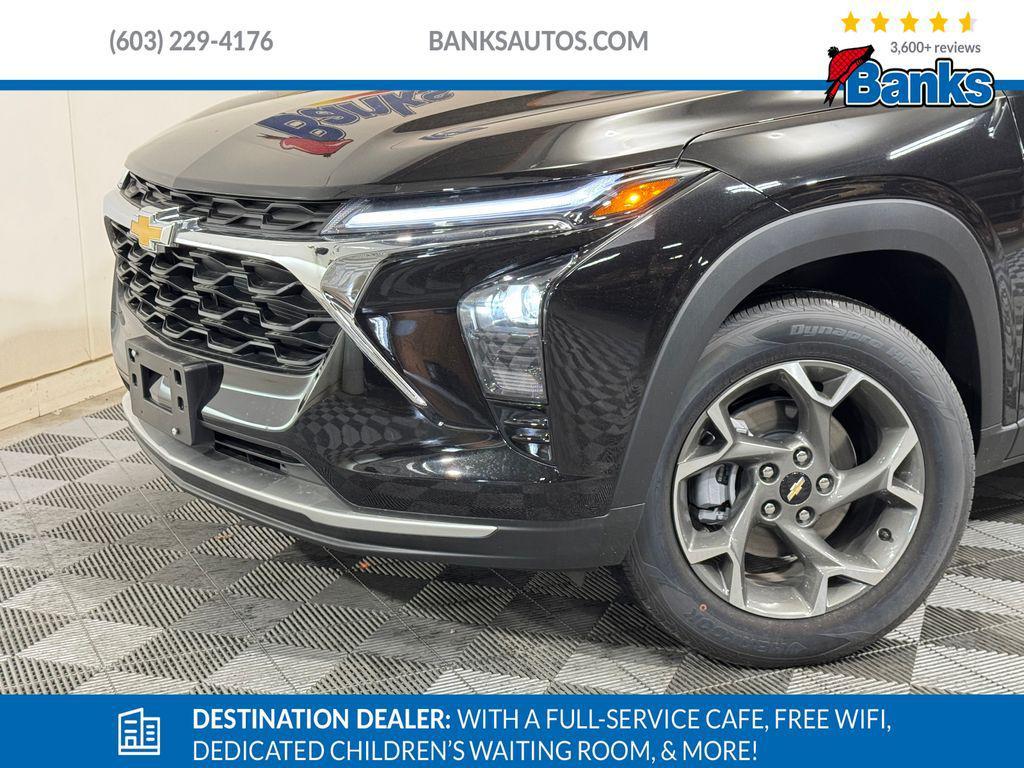 new 2025 Chevrolet Trax car, priced at $25,380