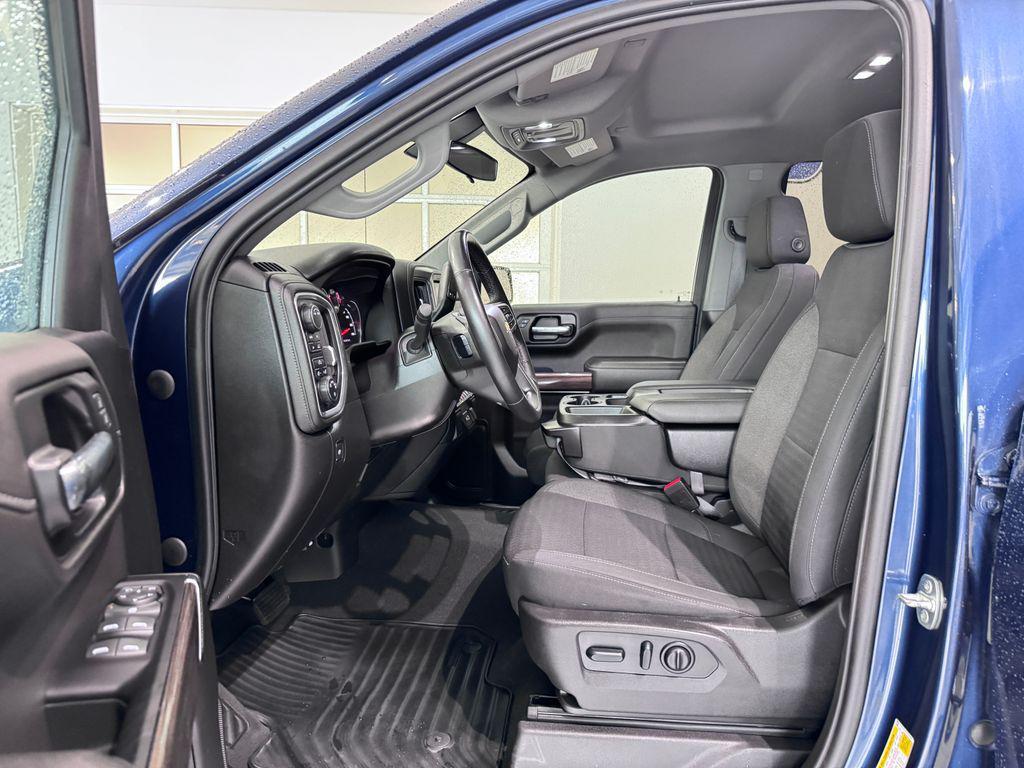 used 2022 Chevrolet Silverado 1500 car, priced at $32,487