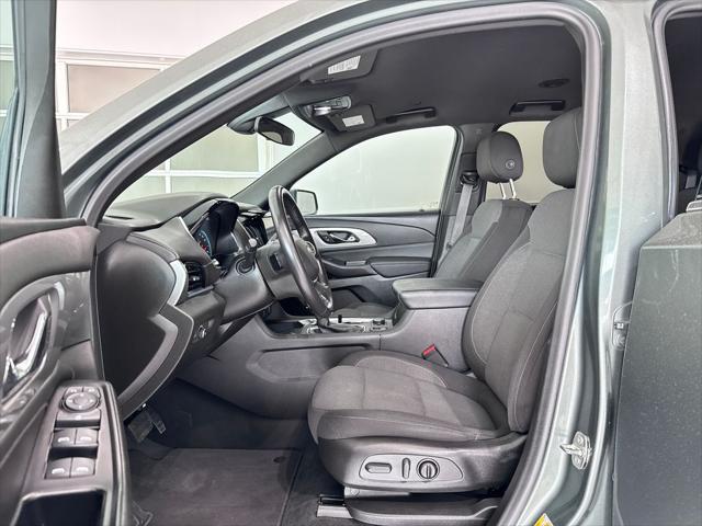 used 2022 Chevrolet Traverse car, priced at $29,987