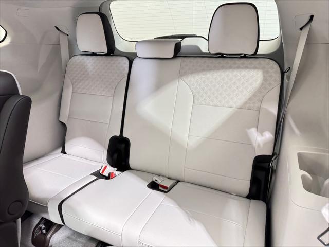 new 2025 GMC Acadia car, priced at $59,740