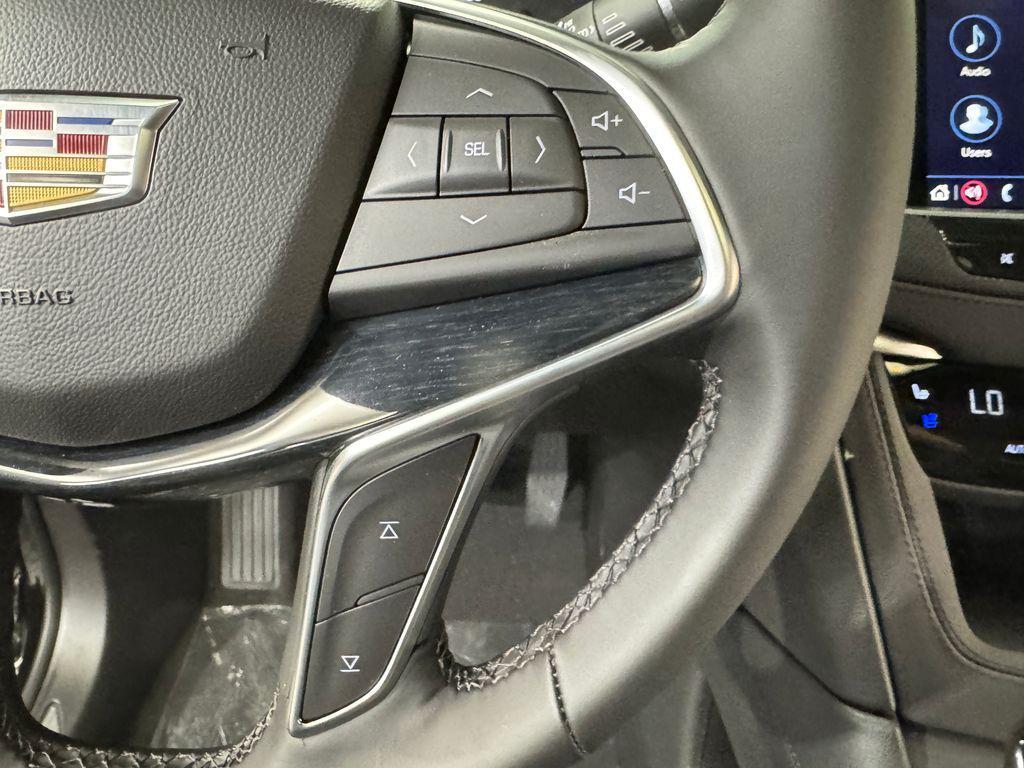 new 2025 Cadillac XT5 car, priced at $58,490