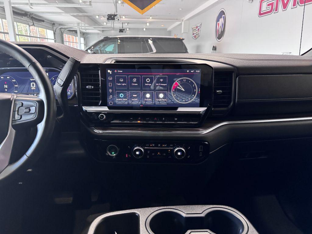 used 2023 GMC Sierra 1500 car, priced at $43,487