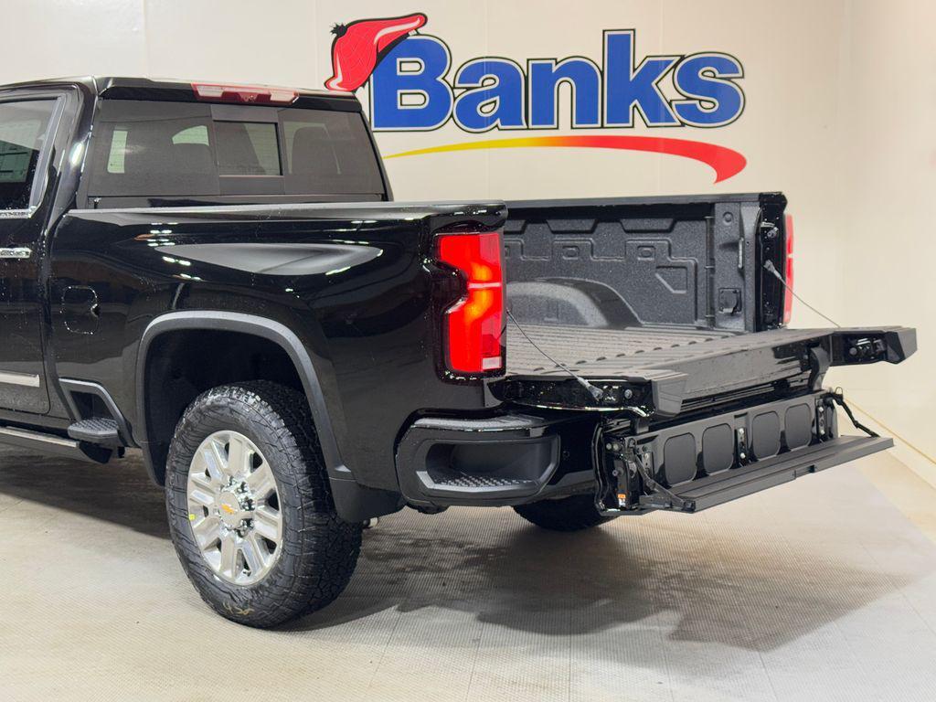 new 2025 Chevrolet Silverado 2500 car, priced at $74,070