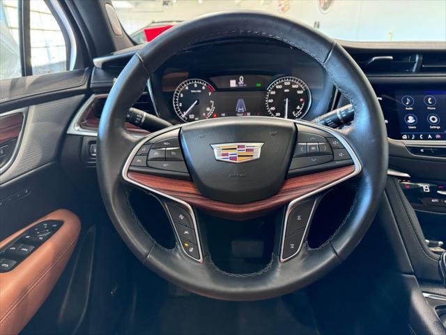 used 2024 Cadillac XT5 car, priced at $45,487