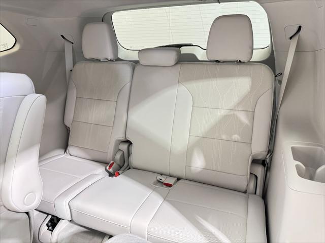 new 2025 Buick Enclave car, priced at $59,683