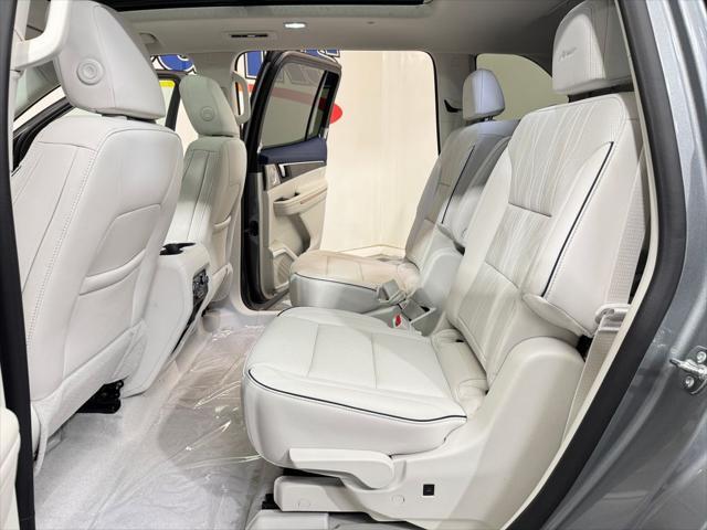 new 2025 Buick Enclave car, priced at $59,683