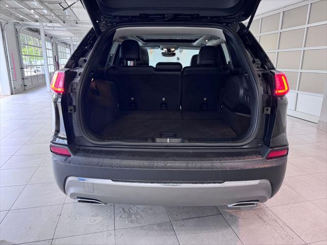 used 2022 Jeep Cherokee car, priced at $28,487