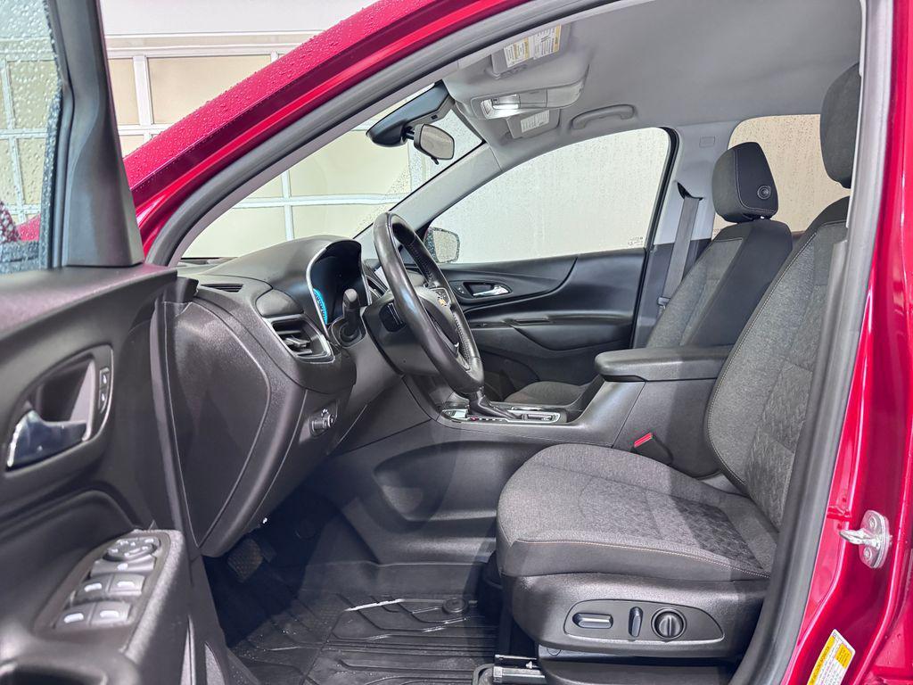 used 2022 Chevrolet Equinox car, priced at $20,987