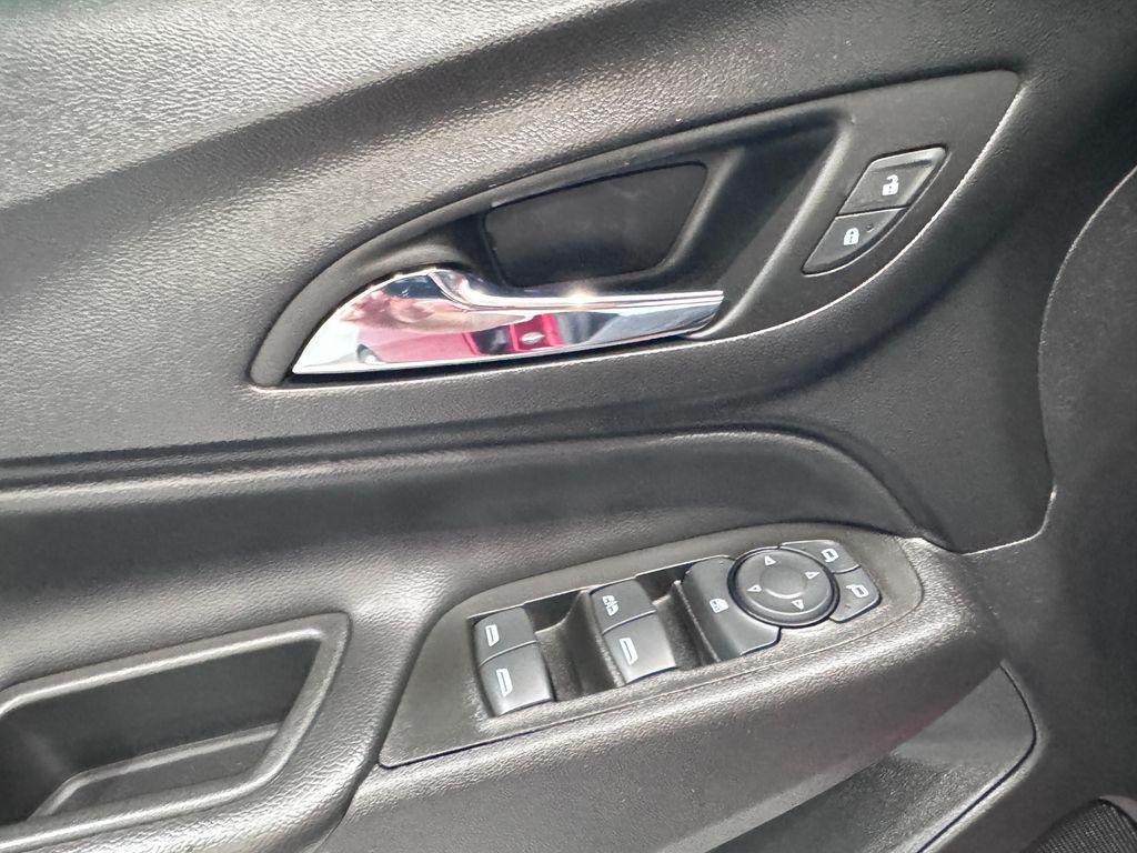 used 2022 Chevrolet Equinox car, priced at $20,987