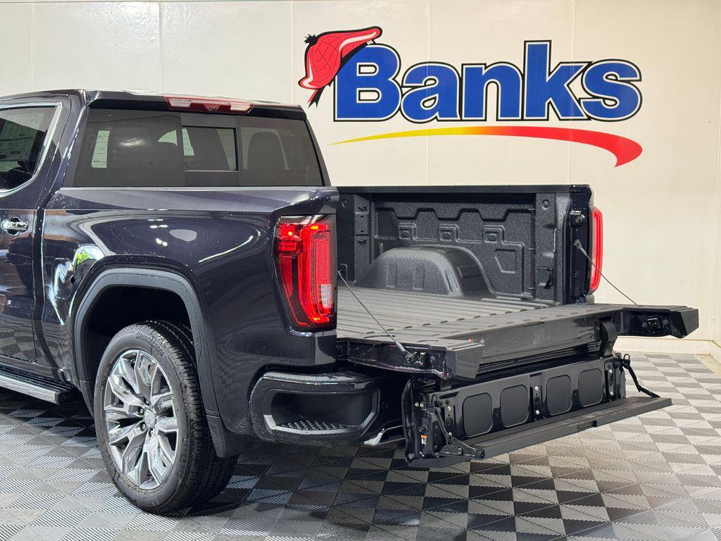 new 2025 GMC Sierra 1500 car, priced at $71,655