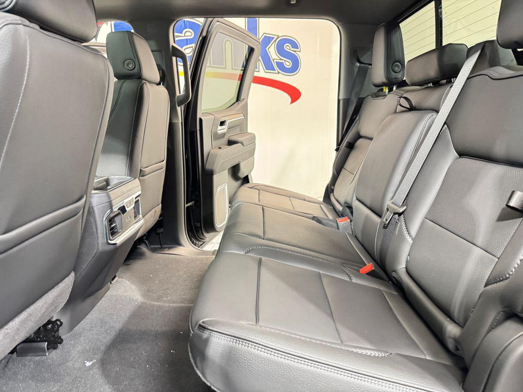 new 2025 GMC Sierra 1500 car, priced at $71,655