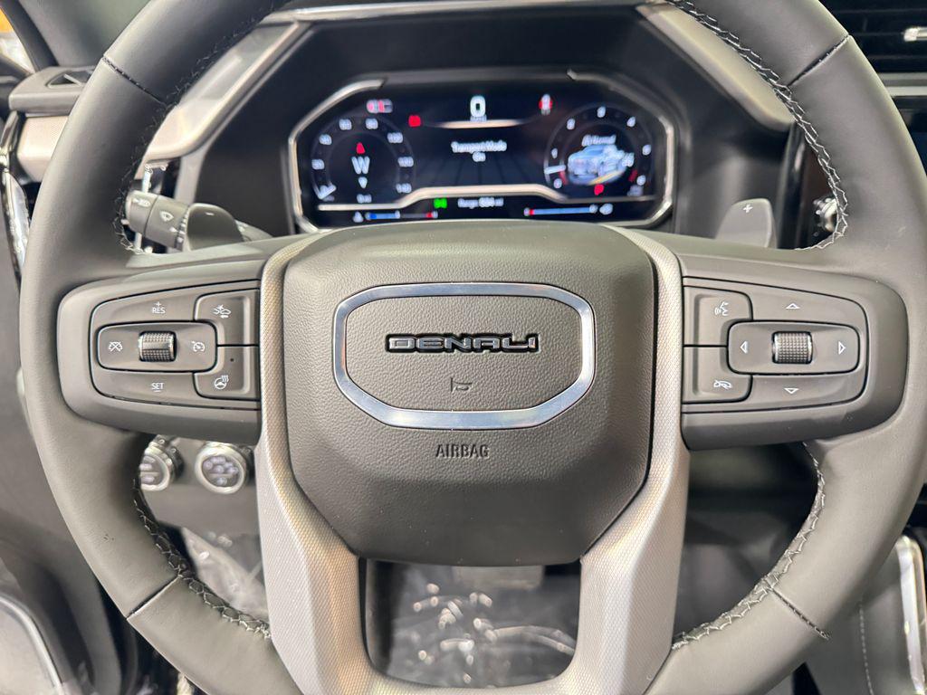 new 2025 GMC Sierra 1500 car, priced at $71,655