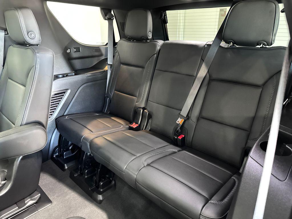 used 2024 GMC Yukon car, priced at $74,987