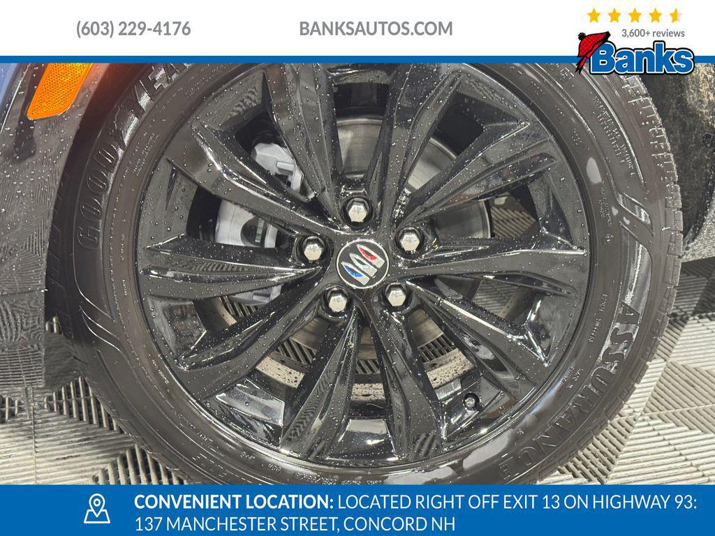 new 2025 Buick Envista car, priced at $28,639