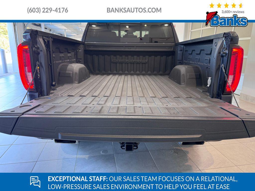 used 2022 GMC Sierra 1500 car, priced at $51,487