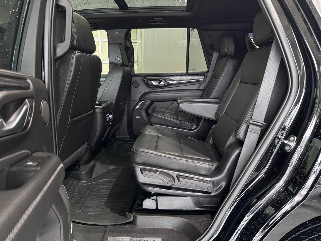 used 2022 GMC Yukon car, priced at $60,987