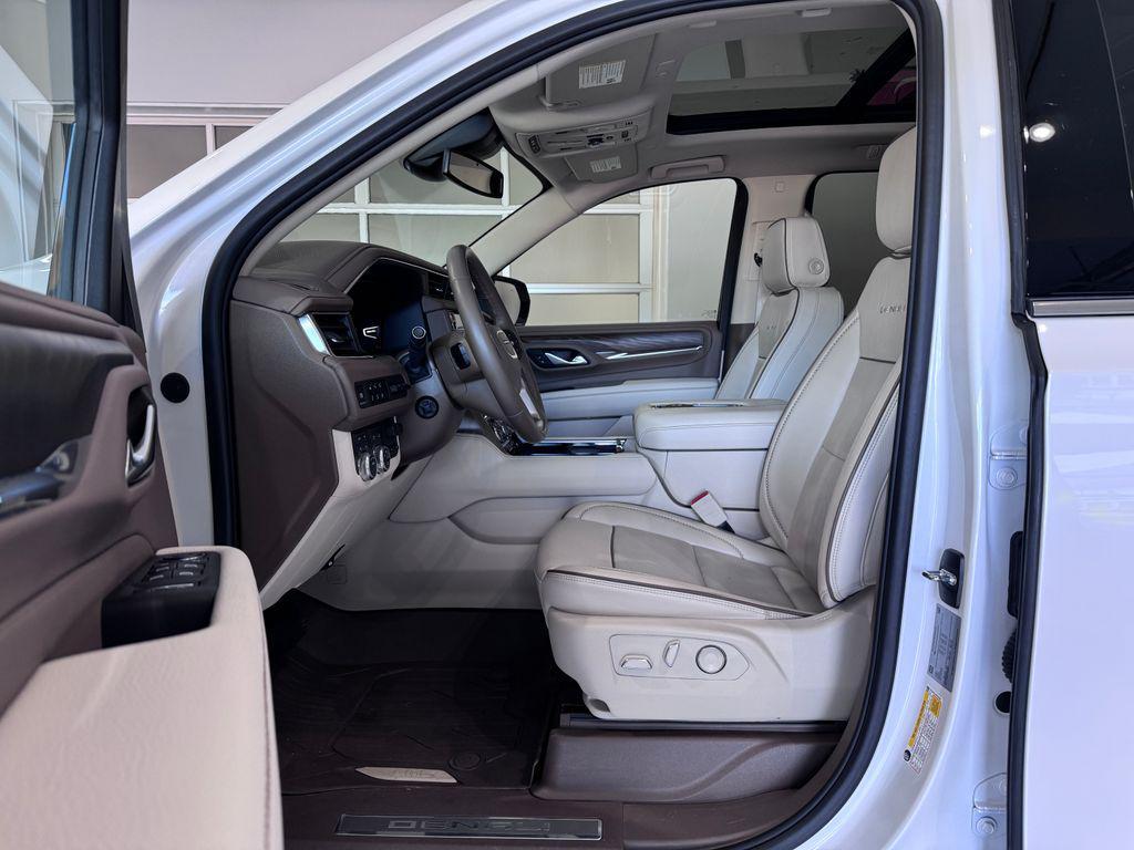 used 2024 GMC Yukon XL car, priced at $75,487