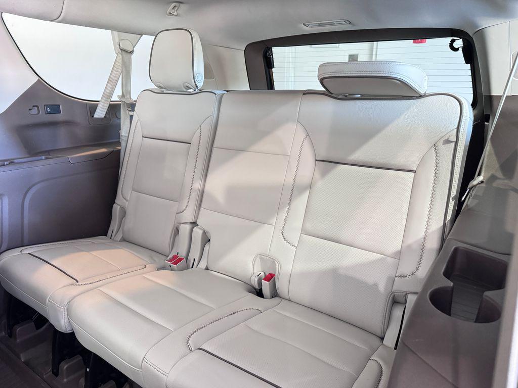 used 2024 GMC Yukon XL car, priced at $75,487