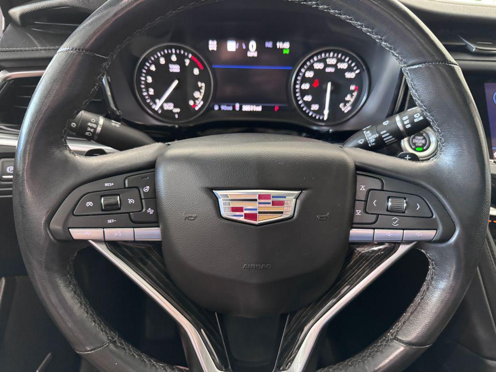 used 2022 Cadillac XT6 car, priced at $39,986