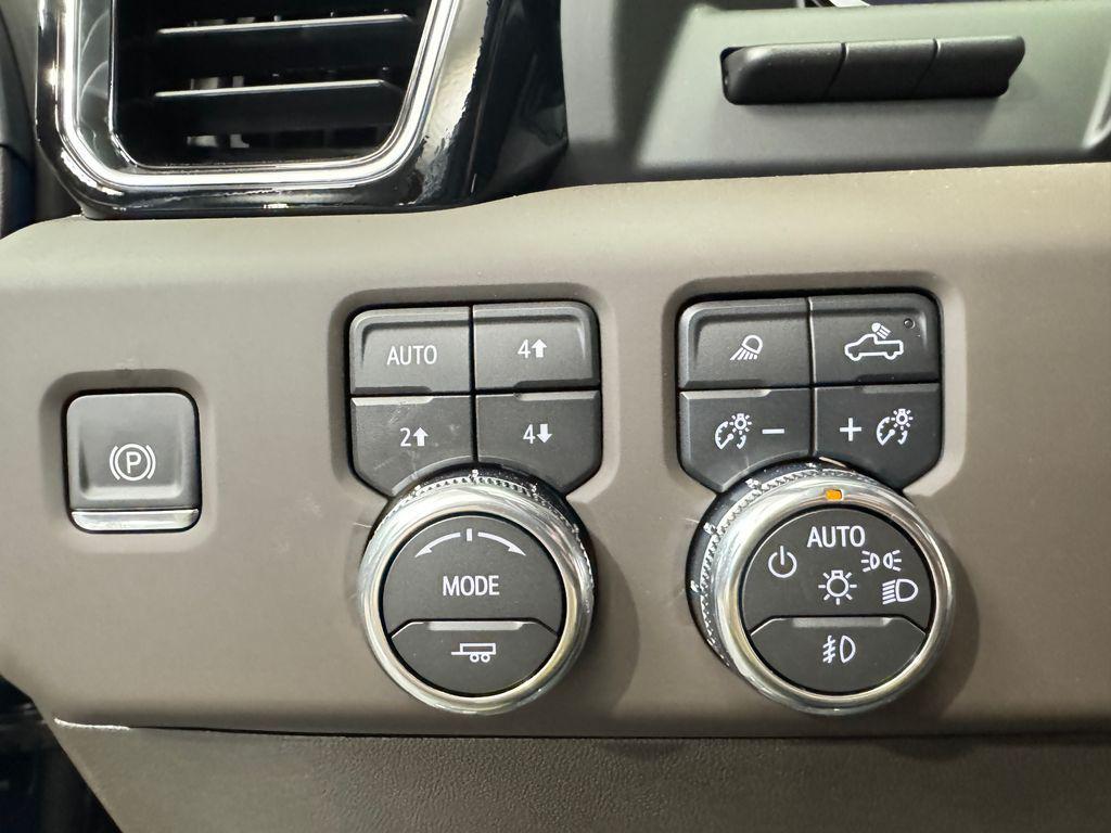 new 2025 GMC Sierra 3500 car, priced at $88,260