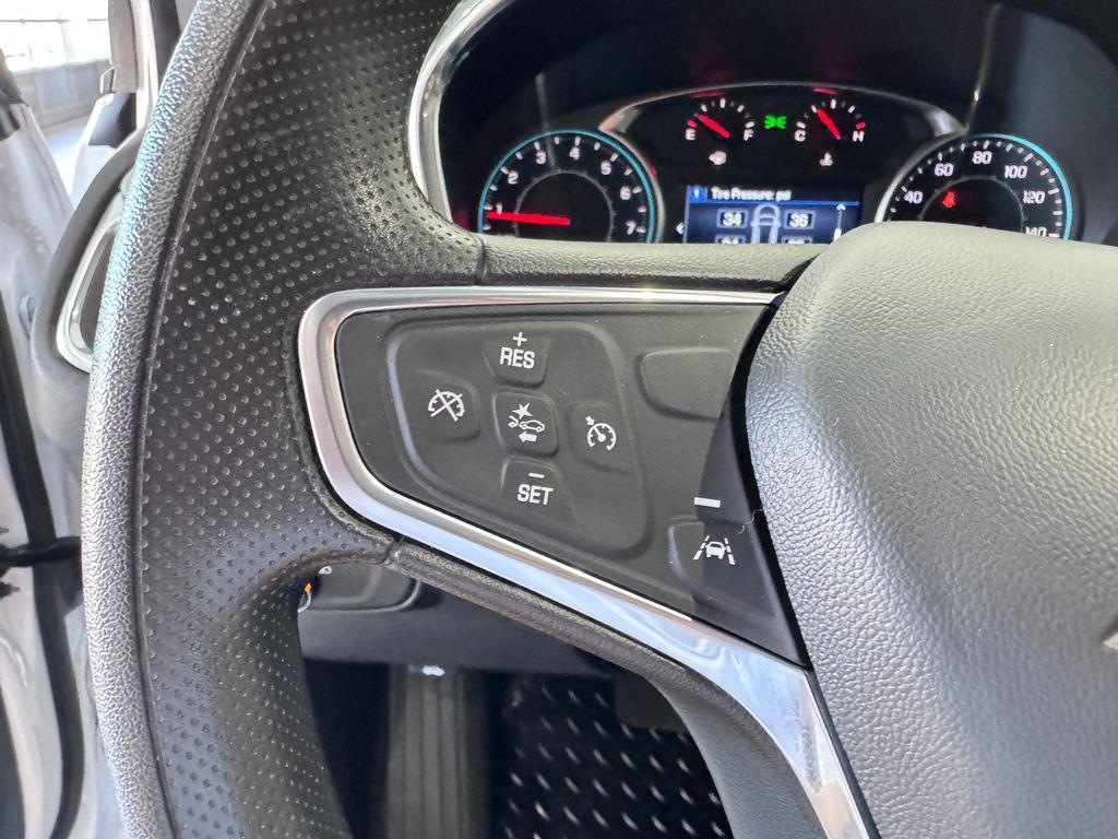 used 2023 Chevrolet Equinox car, priced at $21,987