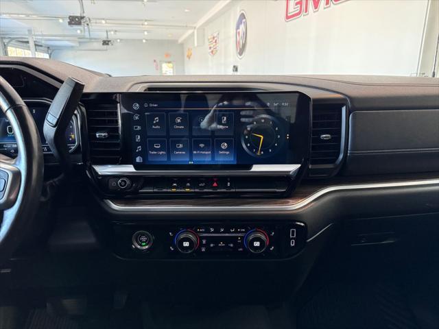 used 2022 Chevrolet Silverado 1500 car, priced at $38,987