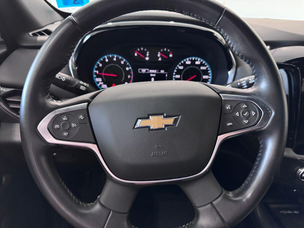used 2022 Chevrolet Traverse car, priced at $22,487