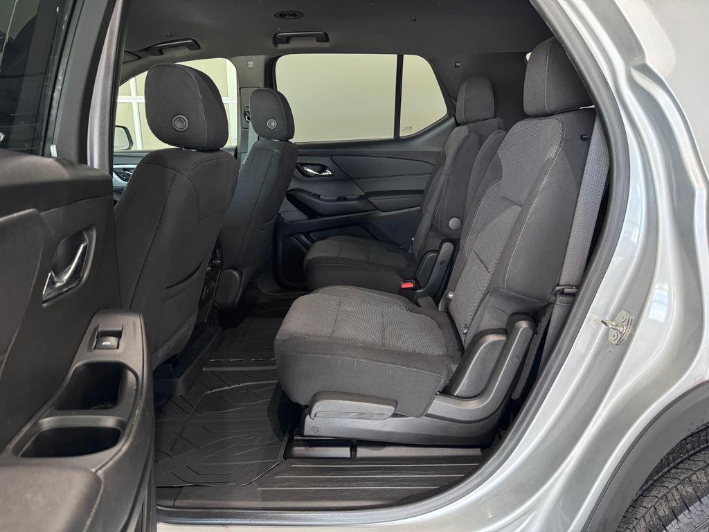 used 2022 Chevrolet Traverse car, priced at $22,487