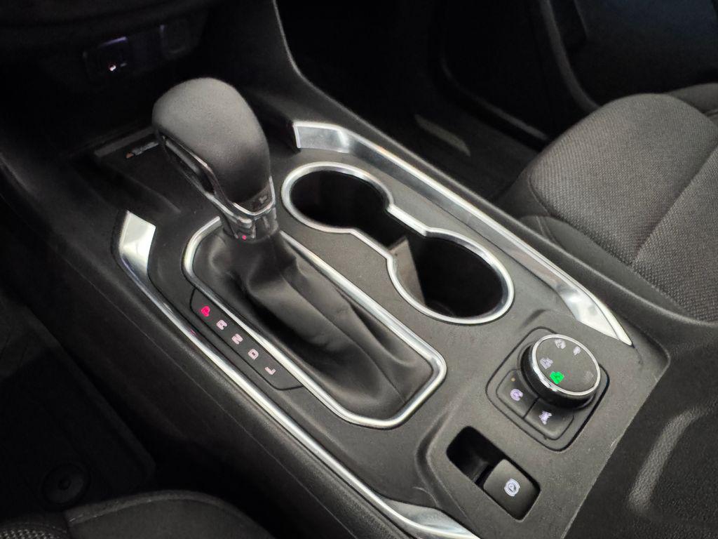 used 2022 Chevrolet Traverse car, priced at $22,487