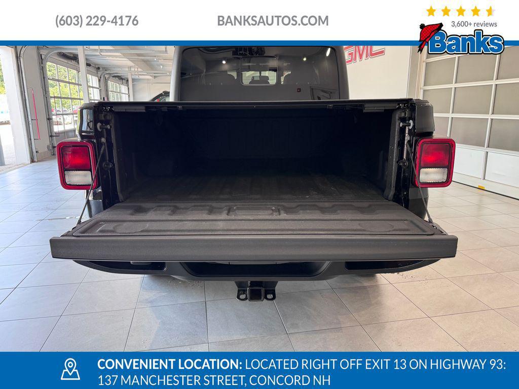 used 2022 Jeep Gladiator car, priced at $34,987