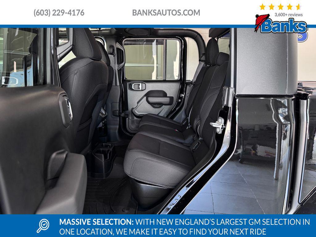 used 2022 Jeep Gladiator car, priced at $34,987
