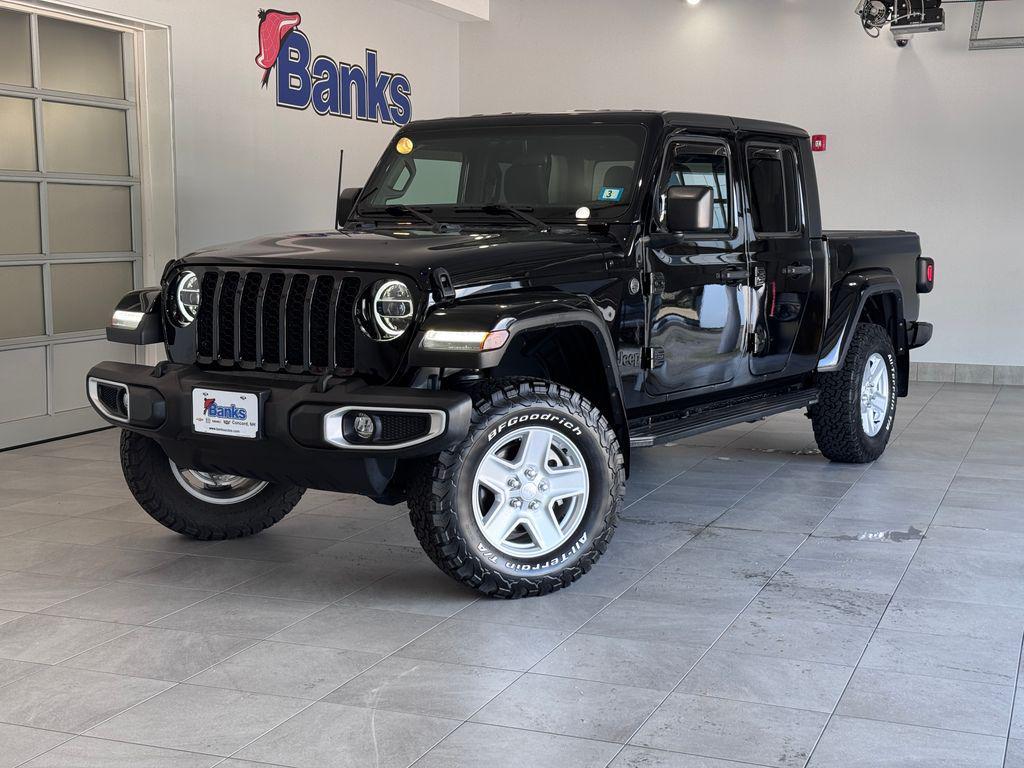 used 2022 Jeep Gladiator car, priced at $34,987
