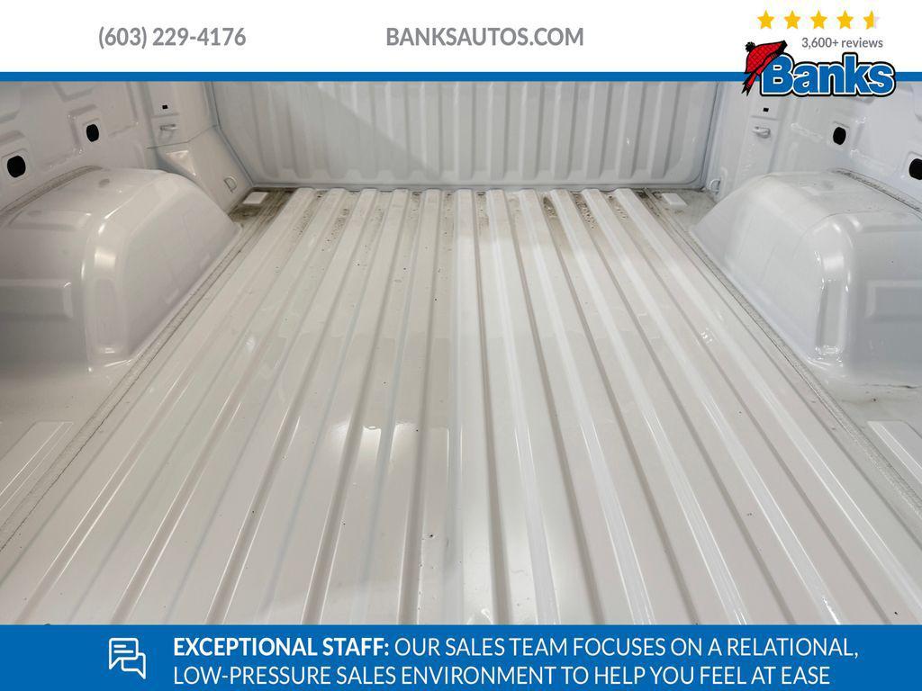 new 2025 GMC Sierra 1500 car, priced at $51,995