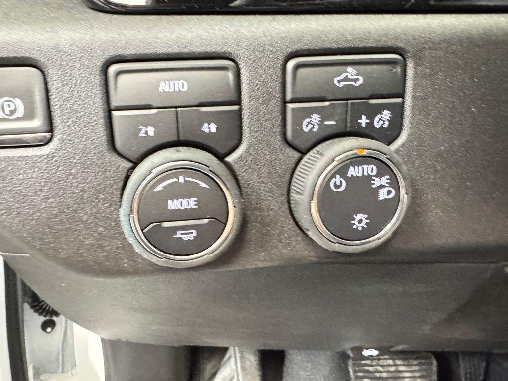new 2025 Chevrolet Silverado 1500 car, priced at $47,795