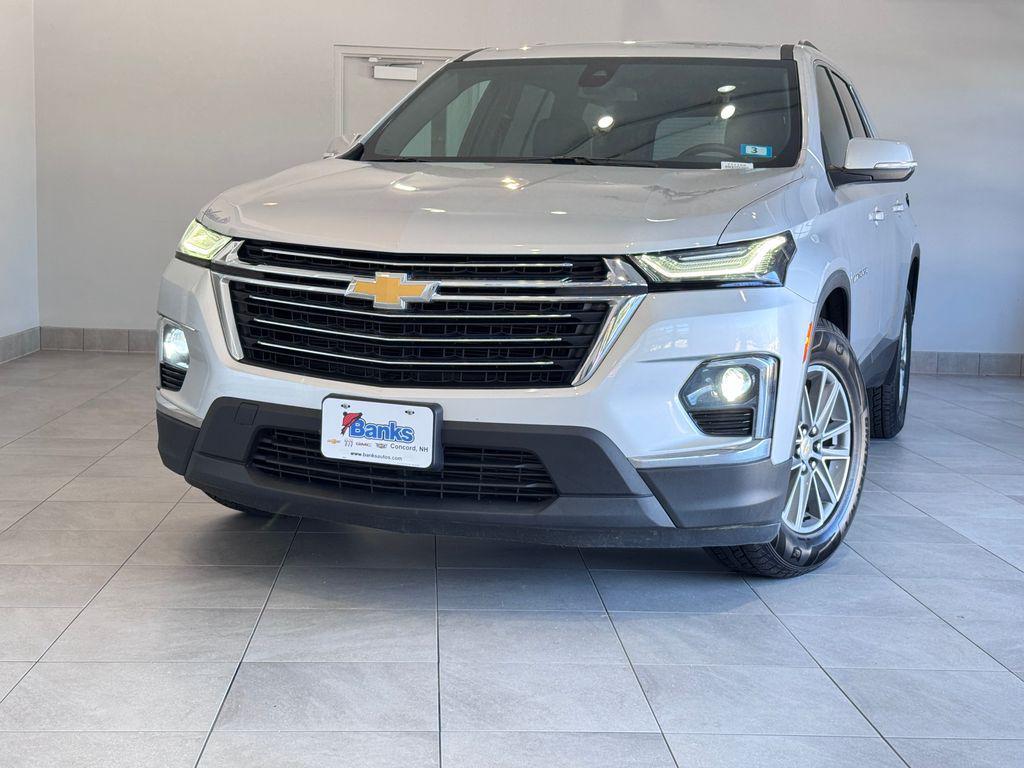 used 2022 Chevrolet Traverse car, priced at $24,487