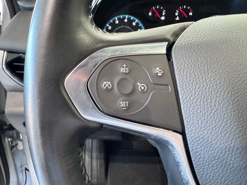 used 2022 Chevrolet Traverse car, priced at $24,487
