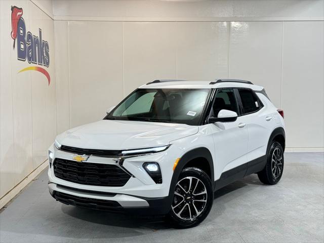 new 2025 Chevrolet TrailBlazer car, priced at $29,590