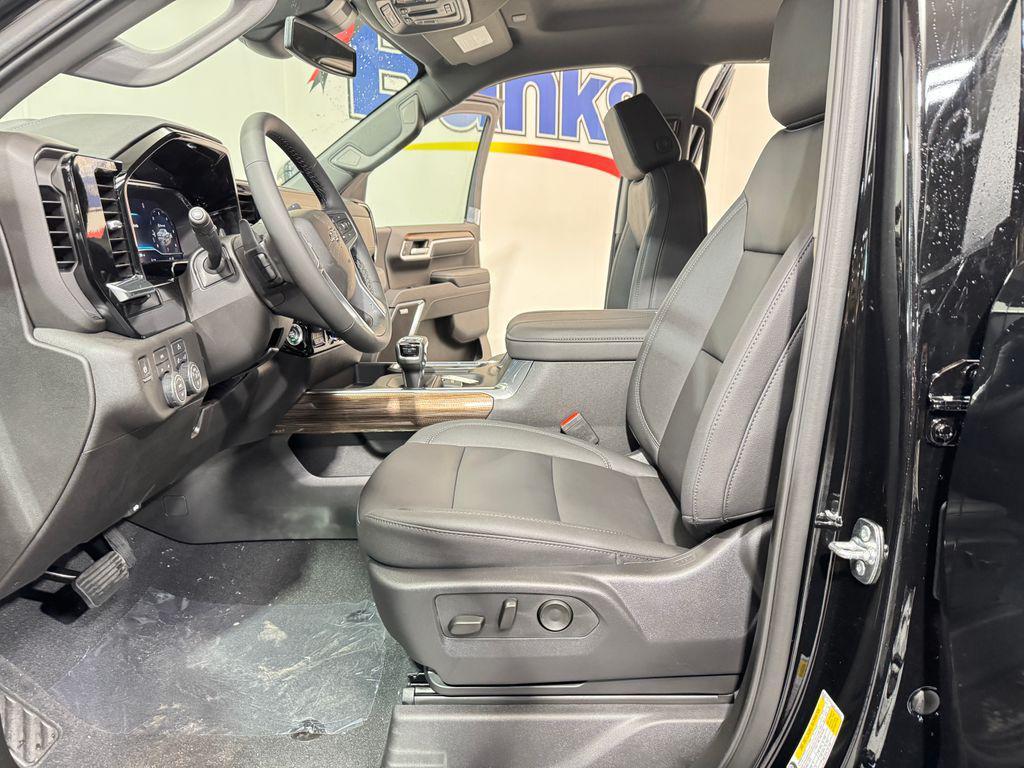 new 2025 Chevrolet Silverado 1500 car, priced at $57,133