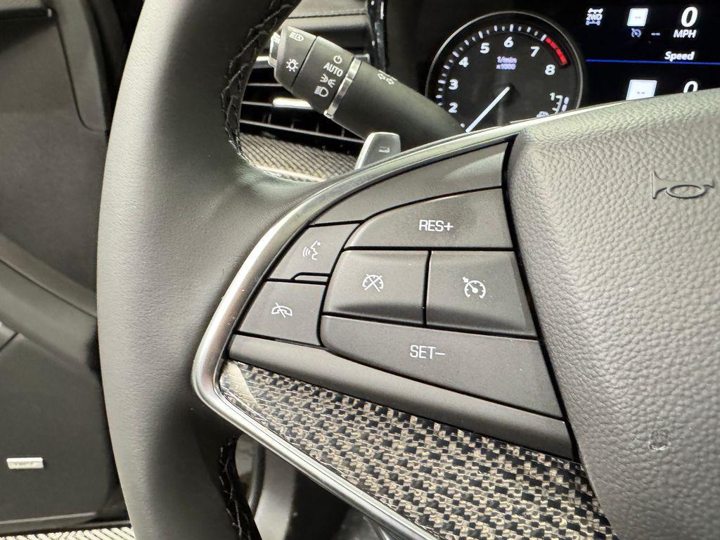 new 2025 Cadillac XT5 car