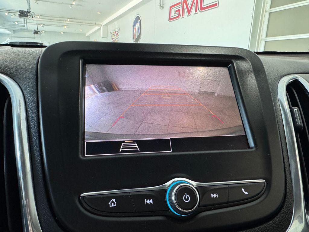 used 2023 Chevrolet Equinox car, priced at $19,987