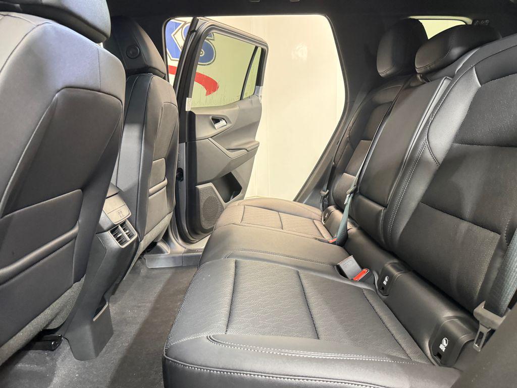 new 2026 Chevrolet Equinox car, priced at $35,035