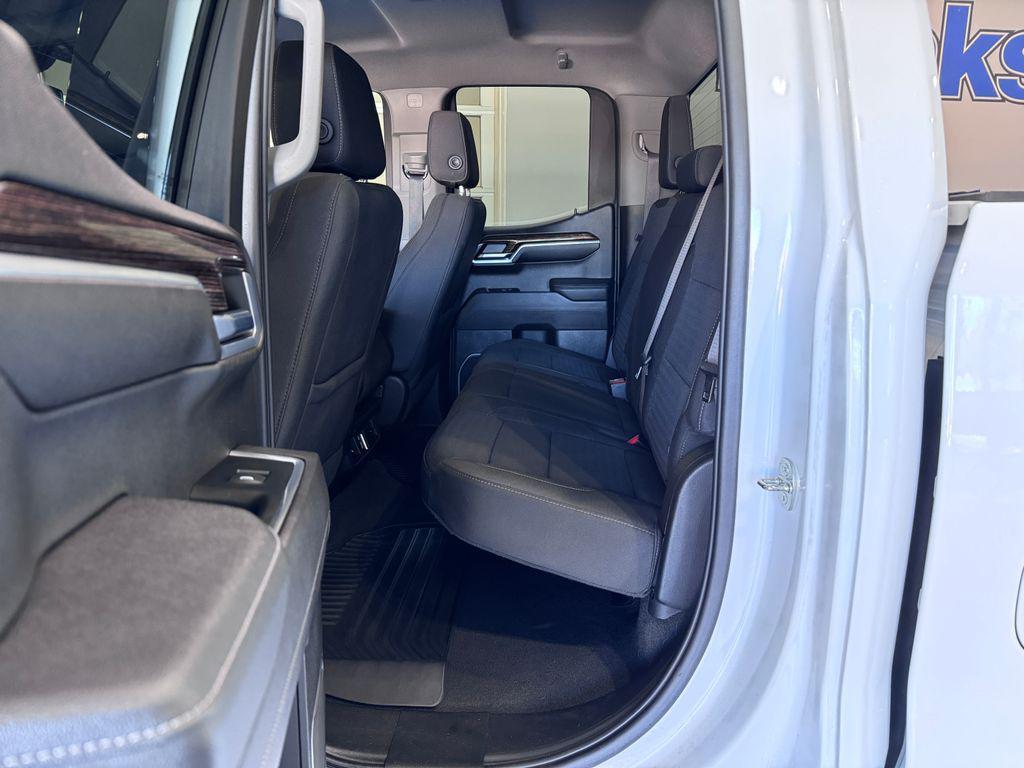 used 2023 GMC Sierra 1500 car, priced at $39,987